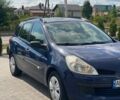 Синий Рено Клио, объемом двигателя 1.2 л и пробегом 262 тыс. км за 3799 $, фото 24 на Automoto.ua