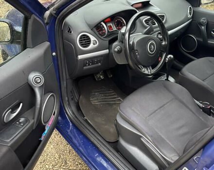 Синий Рено Клио, объемом двигателя 1.6 л и пробегом 137 тыс. км за 6000 $, фото 17 на Automoto.ua