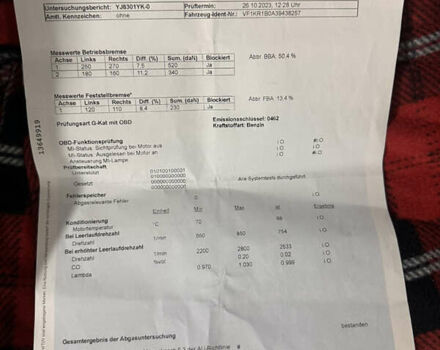 Синий Рено Клио, объемом двигателя 1.6 л и пробегом 135 тыс. км за 6000 $, фото 16 на Automoto.ua