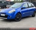 Синий Рено Клио, объемом двигателя 1.1 л и пробегом 200 тыс. км за 3799 $, фото 1 на Automoto.ua