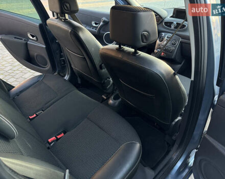 Синий Рено Клио, объемом двигателя 1.6 л и пробегом 183 тыс. км за 5900 $, фото 30 на Automoto.ua