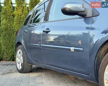 Синий Рено Клио, объемом двигателя 1.6 л и пробегом 183 тыс. км за 5900 $, фото 13 на Automoto.ua