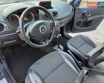 Синий Рено Клио, объемом двигателя 1.6 л и пробегом 183 тыс. км за 5900 $, фото 28 на Automoto.ua