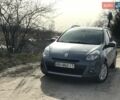 Синий Рено Клио, объемом двигателя 1.5 л и пробегом 350 тыс. км за 6000 $, фото 3 на Automoto.ua