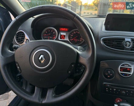 Синий Рено Клио, объемом двигателя 1.6 л и пробегом 183 тыс. км за 5900 $, фото 38 на Automoto.ua