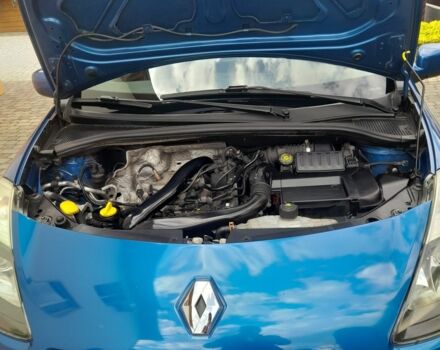 Синий Рено Клио, объемом двигателя 0 л и пробегом 228 тыс. км за 5788 $, фото 1 на Automoto.ua