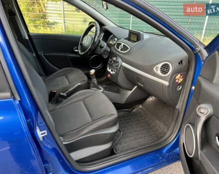 Синий Рено Клио, объемом двигателя 1.2 л и пробегом 245 тыс. км за 4800 $, фото 15 на Automoto.ua