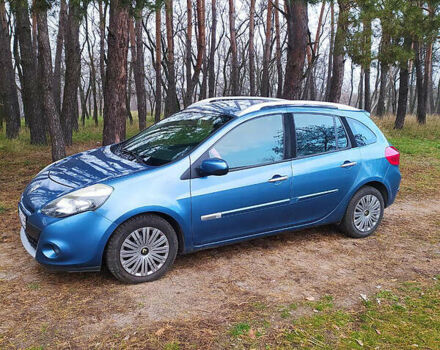 Синий Рено Клио, объемом двигателя 1.2 л и пробегом 200 тыс. км за 5300 $, фото 5 на Automoto.ua