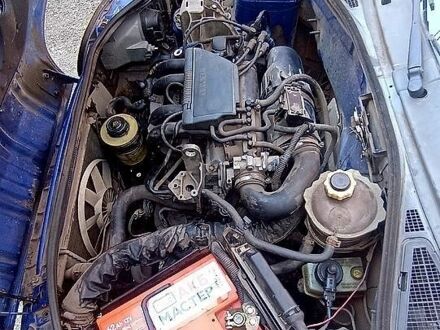 Синий Рено Клио, объемом двигателя 1.1 л и пробегом 230 тыс. км за 2000 $, фото 1 на Automoto.ua