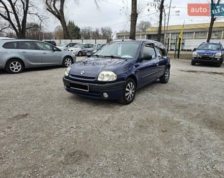 Синий Рено Клио, объемом двигателя 1.39 л и пробегом 230 тыс. км за 2999 $, фото 1 на Automoto.ua