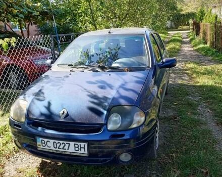 Синій Рено Кліо, об'ємом двигуна 1.39 л та пробігом 400 тис. км за 2000 $, фото 1 на Automoto.ua
