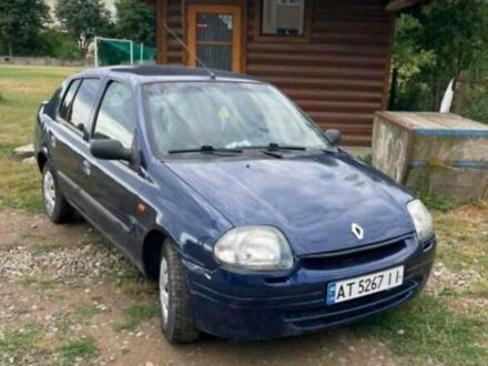 Синий Рено Клио, объемом двигателя 1.4 л и пробегом 240 тыс. км за 1888 $, фото 1 на Automoto.ua
