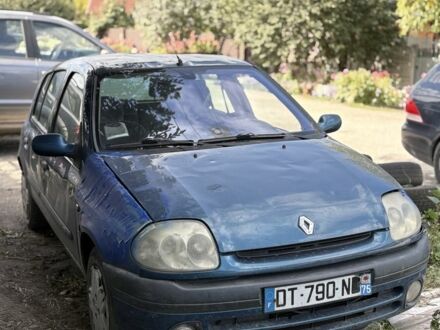 Синий Рено Клио, объемом двигателя 0 л и пробегом 250 тыс. км за 553 $, фото 1 на Automoto.ua