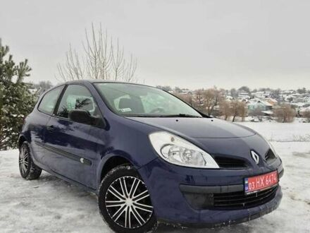Синий Рено Клио, объемом двигателя 1.2 л и пробегом 215 тыс. км за 4000 $, фото 1 на Automoto.ua