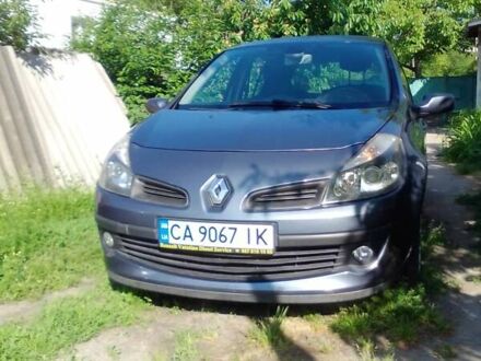 Синий Рено Клио, объемом двигателя 1.6 л и пробегом 178 тыс. км за 5550 $, фото 1 на Automoto.ua