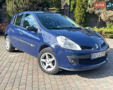 Синий Рено Клио, объемом двигателя 1.2 л и пробегом 225 тыс. км за 3950 $, фото 1 на Automoto.ua