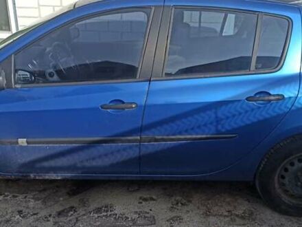 Рено Кліо 2006 у Чернігові на Automoto.ua Синій Рено Кліо, об'ємом двигуна 1.39 л та пробігом 188 тис. км за 4000 $, фото 1 на Automoto.ua