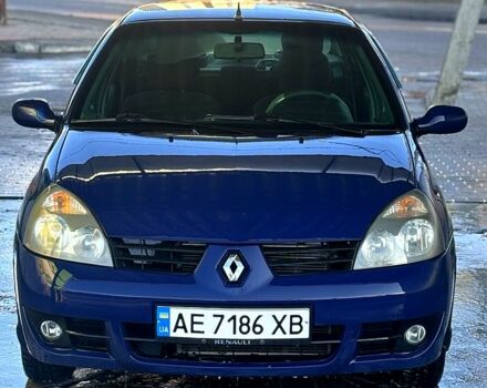 Синий Рено Клио, объемом двигателя 1.4 л и пробегом 190 тыс. км за 3099 $, фото 1 на Automoto.ua