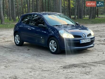 Синий Рено Клио, объемом двигателя 1.15 л и пробегом 267 тыс. км за 3900 $, фото 1 на Automoto.ua