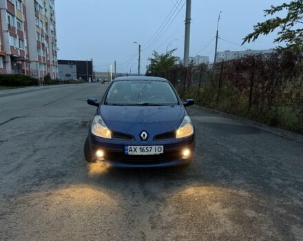 Синий Рено Клио, объемом двигателя 1.4 л и пробегом 120 тыс. км за 3650 $, фото 1 на Automoto.ua