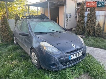 Синий Рено Клио, объемом двигателя 1.2 л и пробегом 240 тыс. км за 2000 $, фото 1 на Automoto.ua