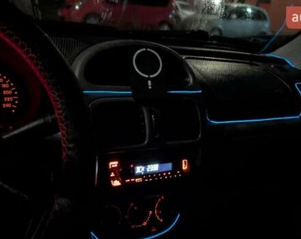 Зеленый Рено Клио, объемом двигателя 1.15 л и пробегом 187 тыс. км за 2500 $, фото 12 на Automoto.ua