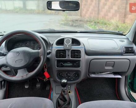 Зеленый Рено Клио, объемом двигателя 1.15 л и пробегом 187 тыс. км за 2500 $, фото 8 на Automoto.ua