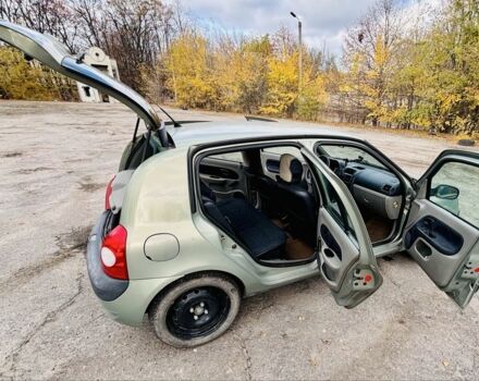 Зелений Рено Кліо, об'ємом двигуна 1.4 л та пробігом 199 тис. км за 4000 $, фото 1 на Automoto.ua