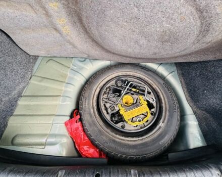 Зелений Рено Кліо, об'ємом двигуна 1.4 л та пробігом 199 тис. км за 4000 $, фото 2 на Automoto.ua