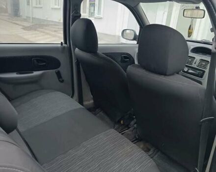 Зелений Рено Кліо, об'ємом двигуна 1.39 л та пробігом 258 тис. км за 2700 $, фото 7 на Automoto.ua