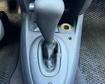 Зелений Рено Кліо, об'ємом двигуна 1.39 л та пробігом 156 тис. км за 3950 $, фото 28 на Automoto.ua