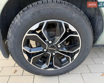 Зелений Рено Кліо, об'ємом двигуна 1.39 л та пробігом 156 тис. км за 3950 $, фото 18 на Automoto.ua