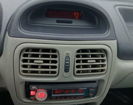 Зелений Рено Кліо, об'ємом двигуна 1.39 л та пробігом 258 тис. км за 2700 $, фото 2 на Automoto.ua