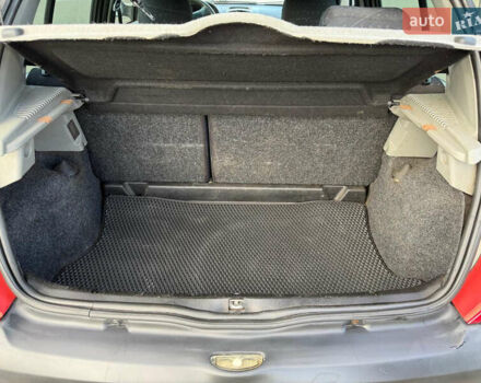 Зелений Рено Кліо, об'ємом двигуна 1.39 л та пробігом 156 тис. км за 3950 $, фото 21 на Automoto.ua