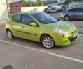 Зеленый Рено Клио, объемом двигателя 1.2 л и пробегом 180 тыс. км за 5500 $, фото 2 на Automoto.ua