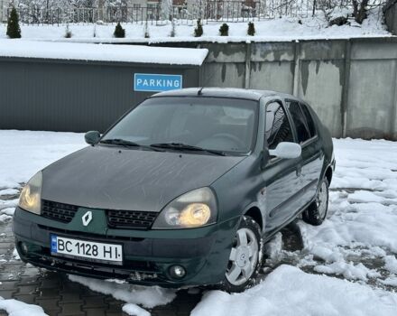 Зеленый Рено Клио, объемом двигателя 1.4 л и пробегом 300 тыс. км за 1750 $, фото 2 на Automoto.ua