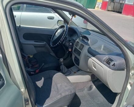 Зеленый Рено Клио, объемом двигателя 1.4 л и пробегом 225 тыс. км за 1600 $, фото 5 на Automoto.ua