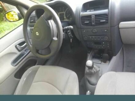 Зеленый Рено Клио, объемом двигателя 1.5 л и пробегом 290 тыс. км за 3200 $, фото 1 на Automoto.ua