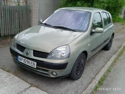 Рено Клио 2003 в Запорожье на Automoto.ua Зеленый Рено Клио, объемом двигателя 1.1 л и пробегом 209 тыс. км за 2750 $, фото 1 на Automoto.ua