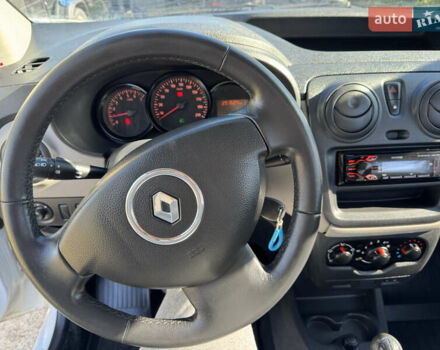 Белый Рено Dokker, объемом двигателя 1.46 л и пробегом 249 тыс. км за 7700 $, фото 9 на Automoto.ua