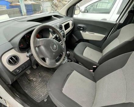 Белый Рено Dokker, объемом двигателя 1.46 л и пробегом 305 тыс. км за 5500 $, фото 6 на Automoto.ua