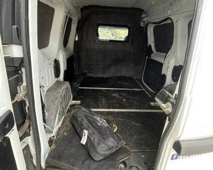 Белый Рено Dokker, объемом двигателя 1.46 л и пробегом 305 тыс. км за 5500 $, фото 4 на Automoto.ua