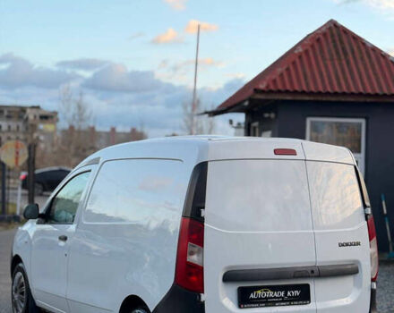 Белый Рено Dokker, объемом двигателя 1.6 л и пробегом 217 тыс. км за 7000 $, фото 3 на Automoto.ua