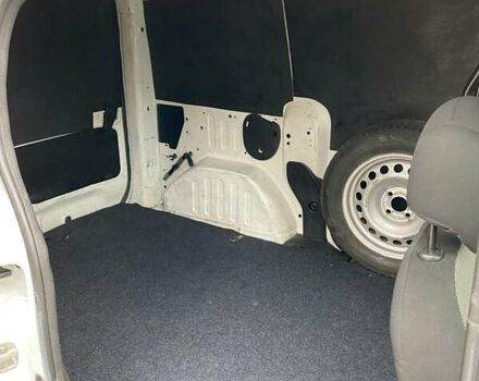 Белый Рено Dokker, объемом двигателя 1.6 л и пробегом 217 тыс. км за 7800 $, фото 7 на Automoto.ua