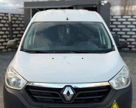 Белый Рено Dokker, объемом двигателя 1.6 л и пробегом 217 тыс. км за 7000 $, фото 1 на Automoto.ua
