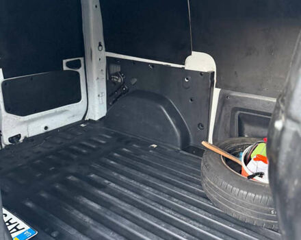 Белый Рено Dokker, объемом двигателя 1.6 л и пробегом 183 тыс. км за 8000 $, фото 8 на Automoto.ua