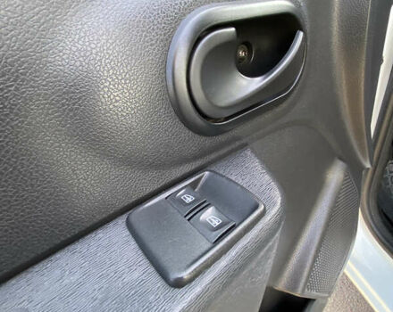 Белый Рено Dokker, объемом двигателя 1.6 л и пробегом 183 тыс. км за 8700 $, фото 6 на Automoto.ua