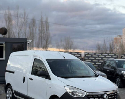 Белый Рено Dokker, объемом двигателя 1.6 л и пробегом 183 тыс. км за 8000 $, фото 2 на Automoto.ua