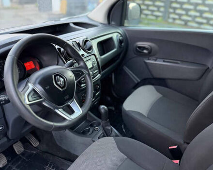 Белый Рено Dokker, объемом двигателя 1.6 л и пробегом 183 тыс. км за 8000 $, фото 6 на Automoto.ua