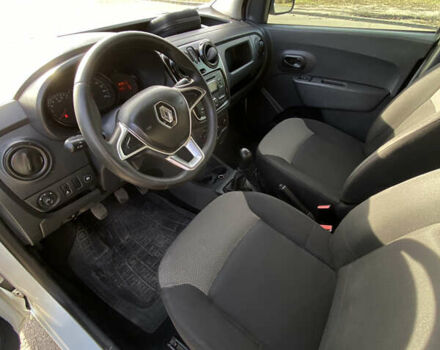 Белый Рено Dokker, объемом двигателя 1.6 л и пробегом 183 тыс. км за 8700 $, фото 5 на Automoto.ua